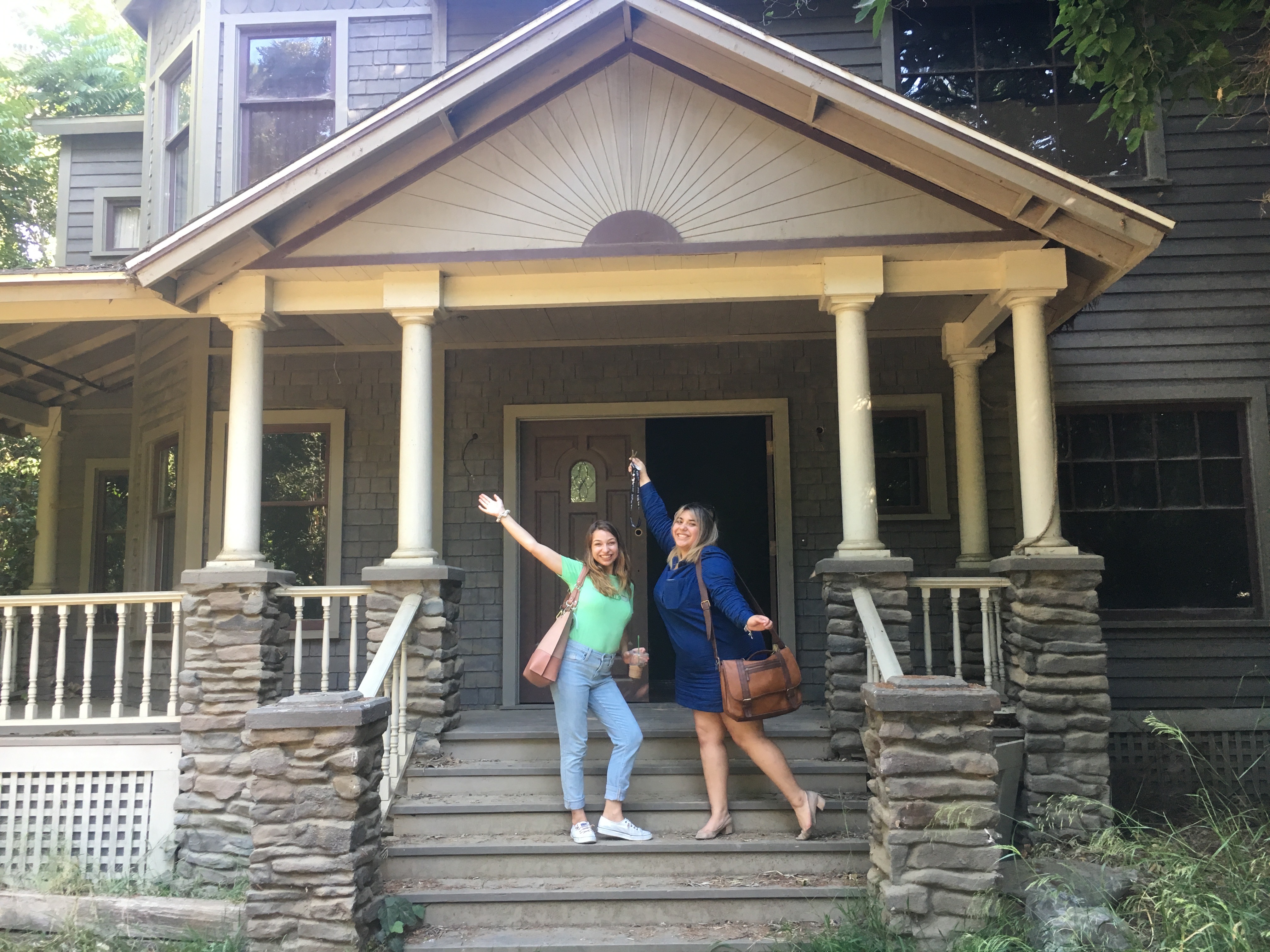 Winter and Sammy in front of a set house on the Warner Bros. lot